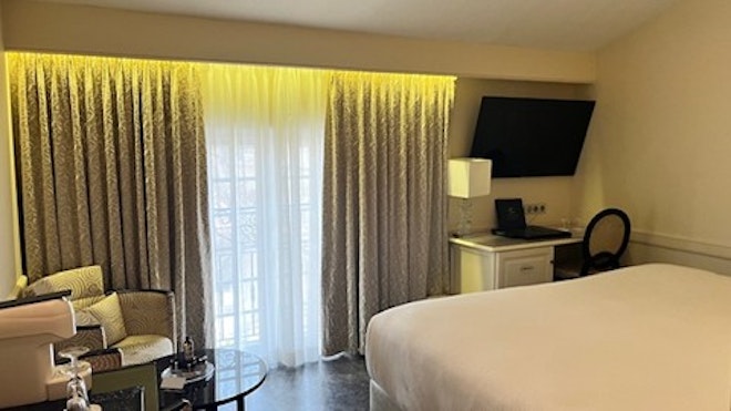 Standard House Room