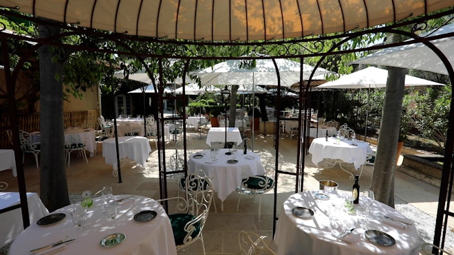 Restaurant Terrace