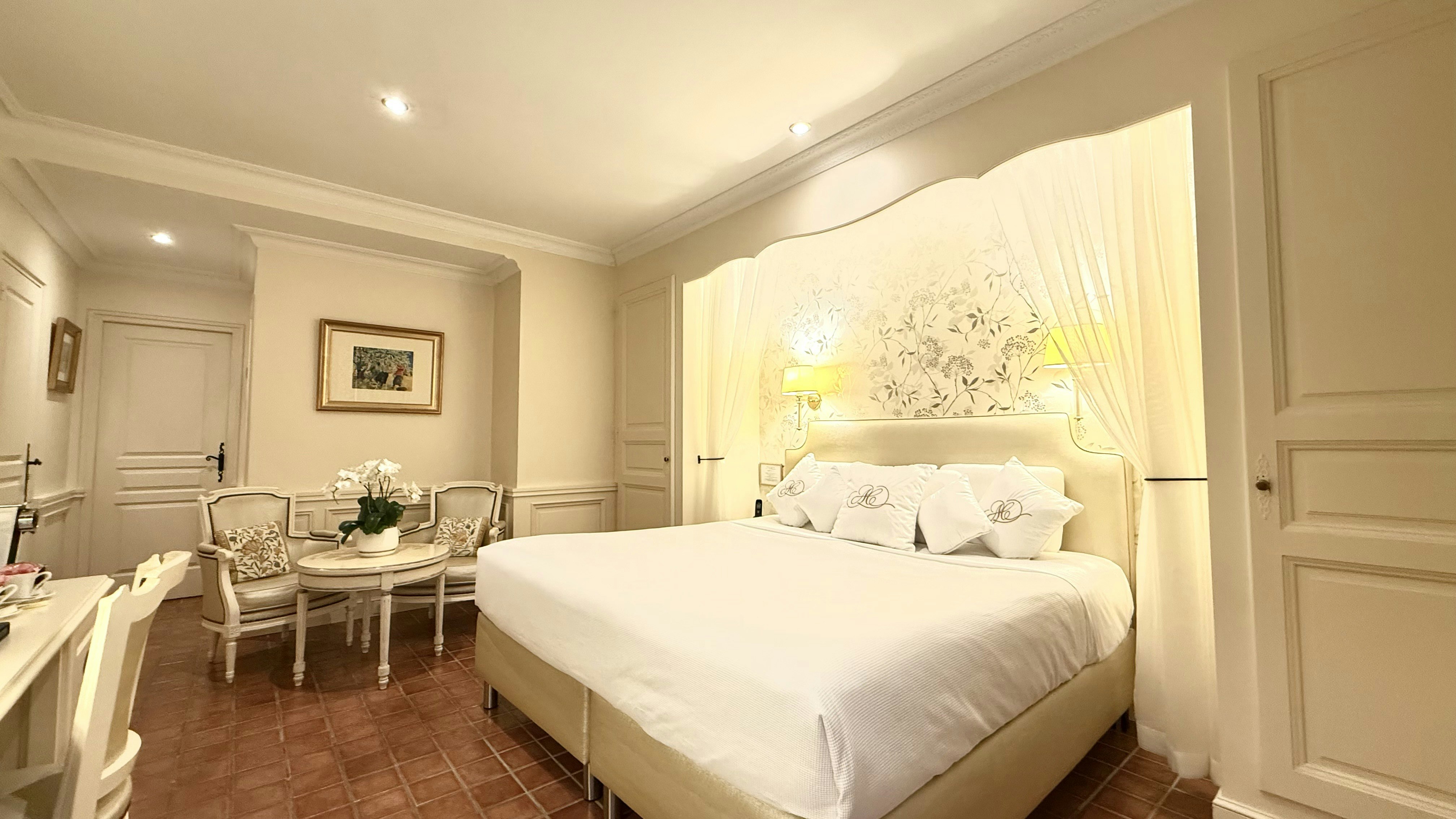 Superior Luxury Room