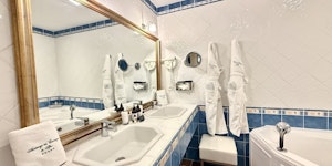 Superior Luxury Room