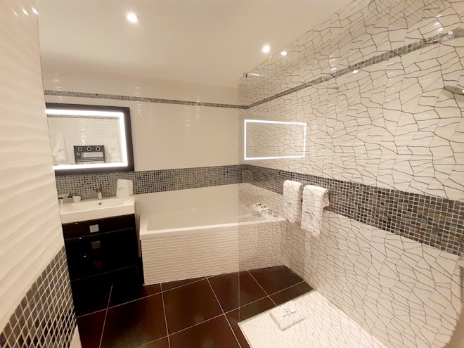 Deluxe Room with Terrace