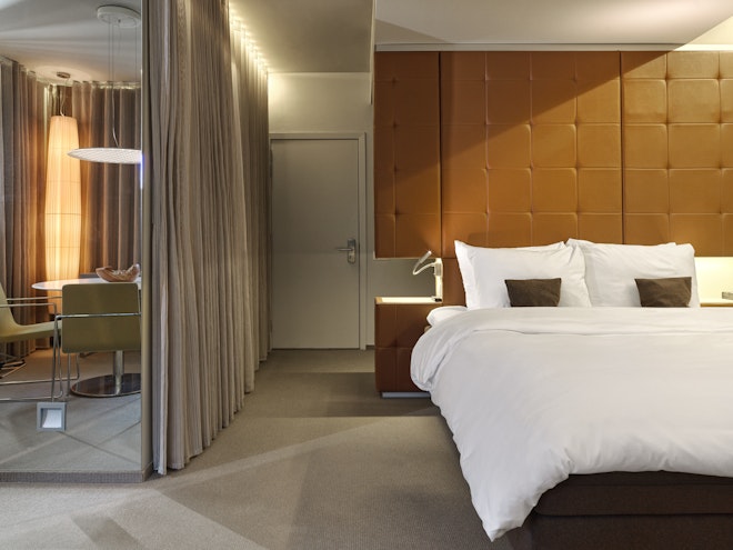 Luxurious Villa - Bedroom