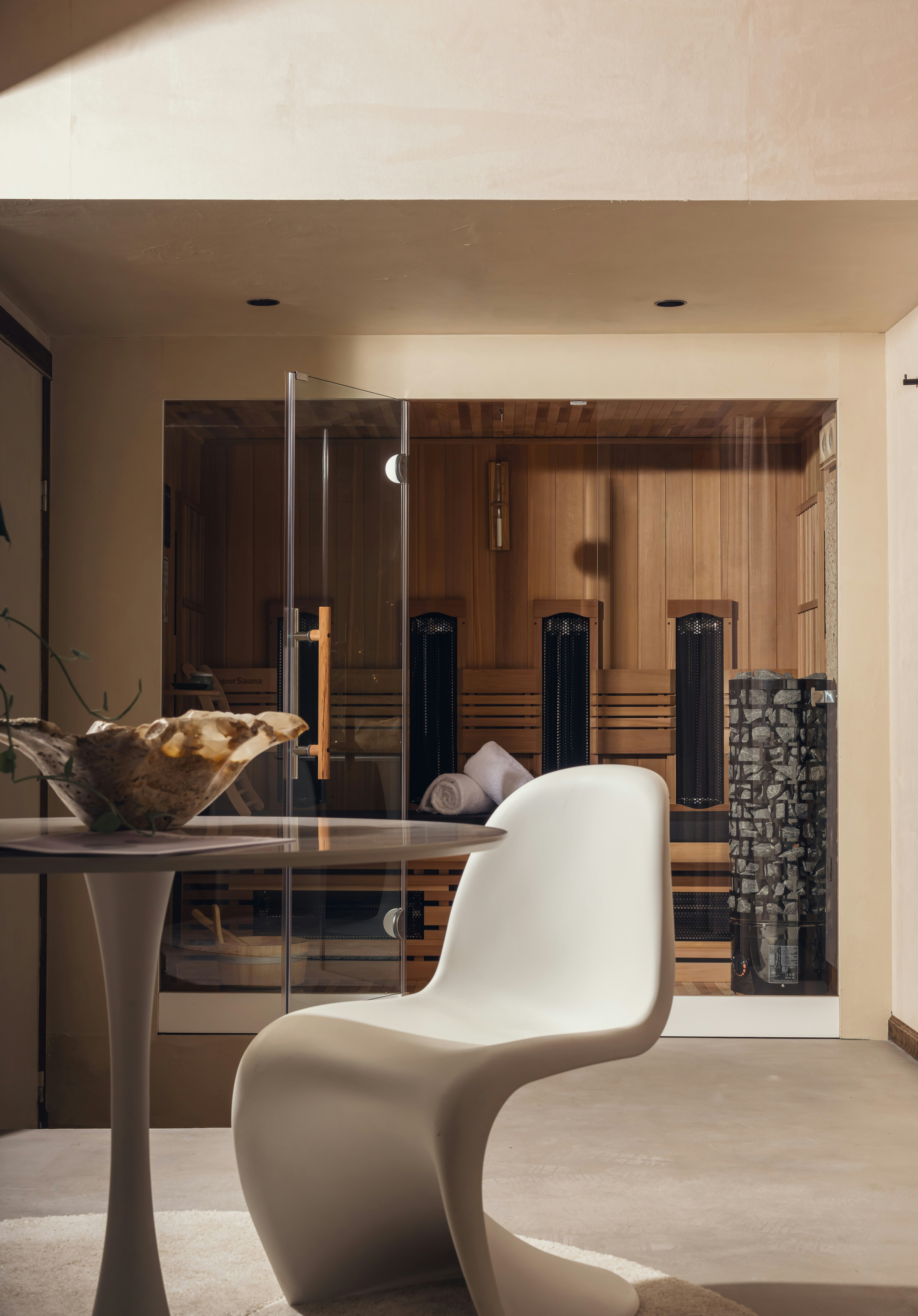 Luna Aurea Wellness Suite with Private Garden - Room Details