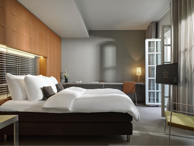 Luxurious Villa Balcony - Bedroom