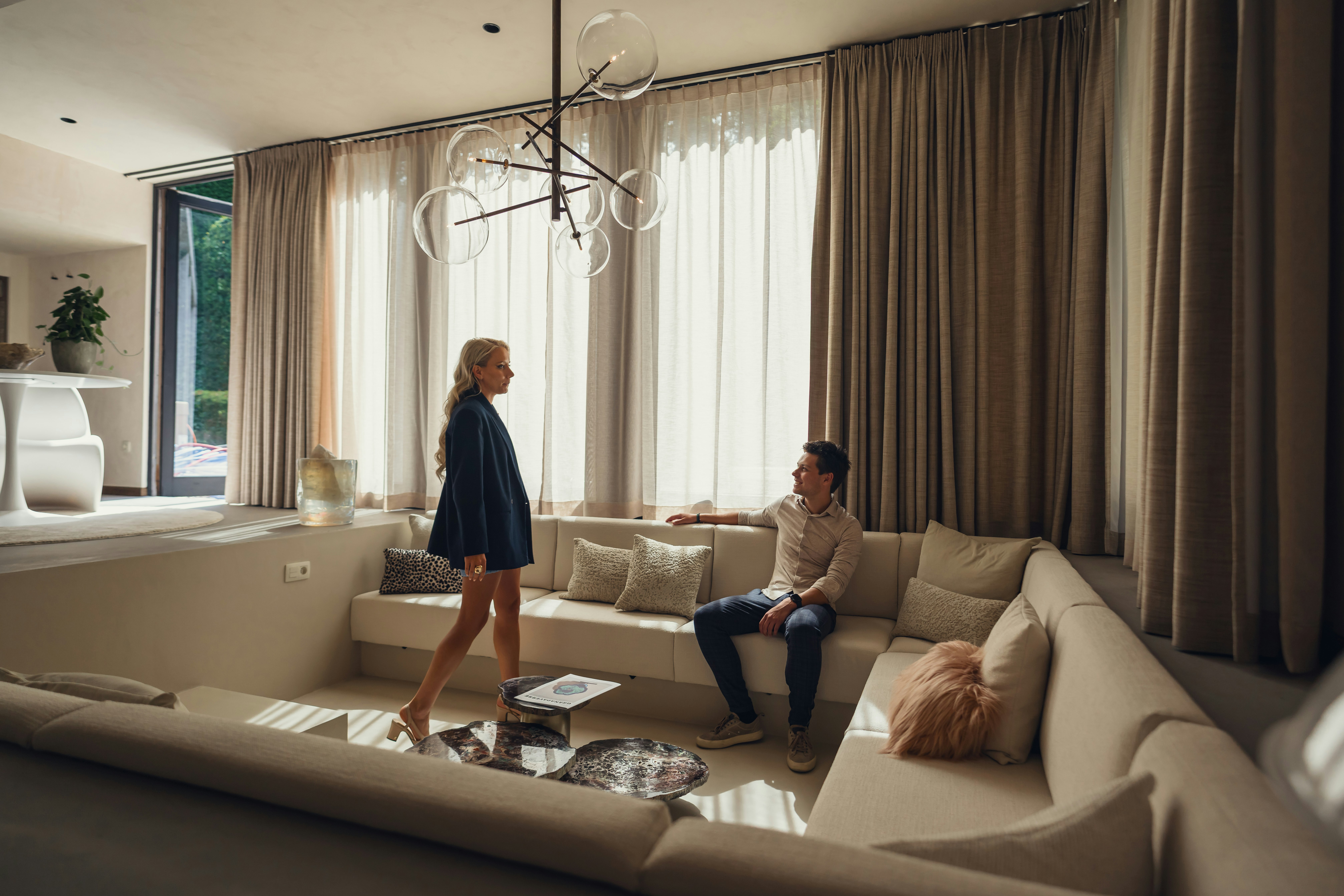 Luna Aurea Wellness Suite with Private Garden - Living Area