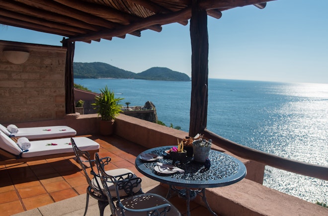Oceanfront Terrace Suite