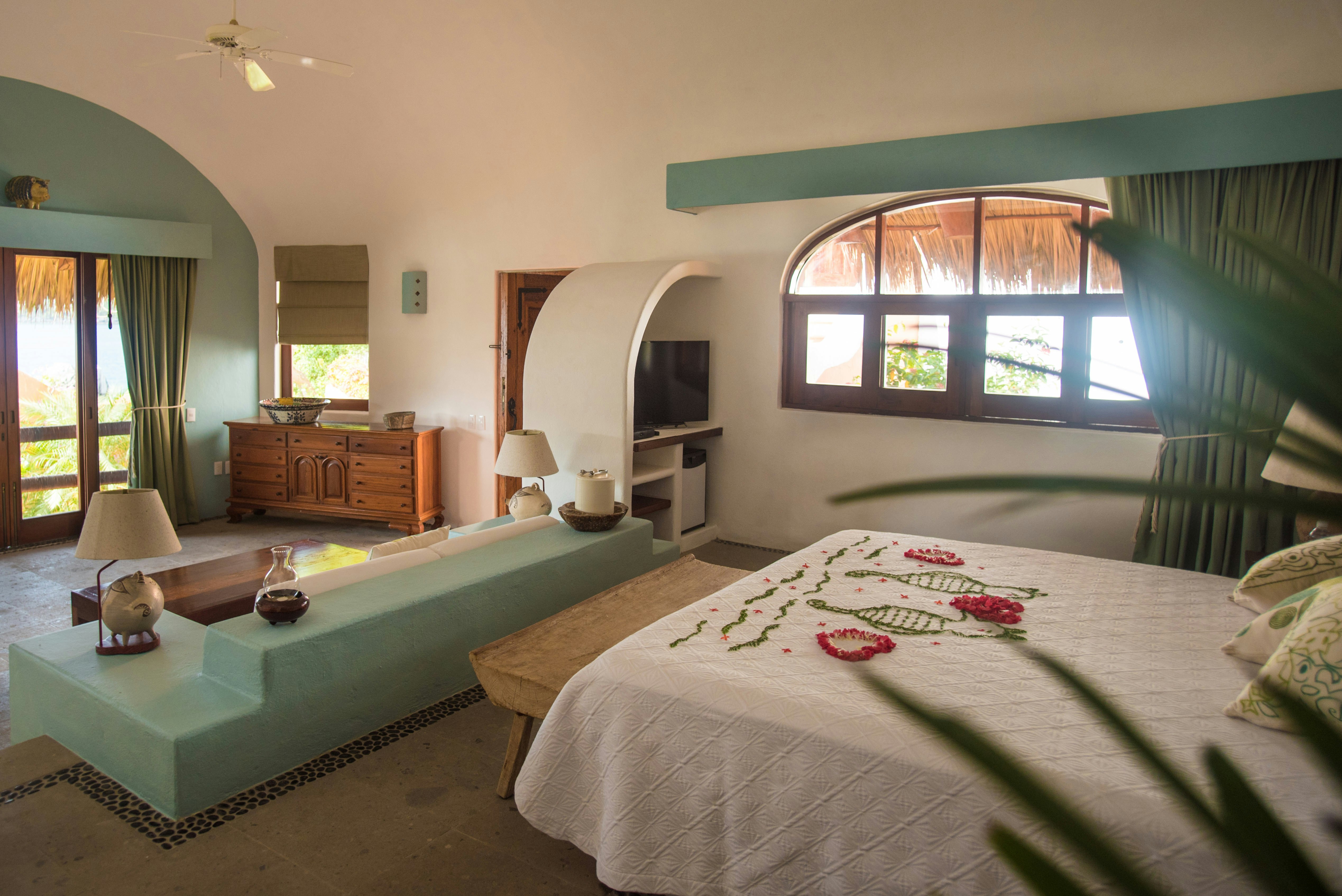 Villa El Murmullo – Oceanfront Garden Suite