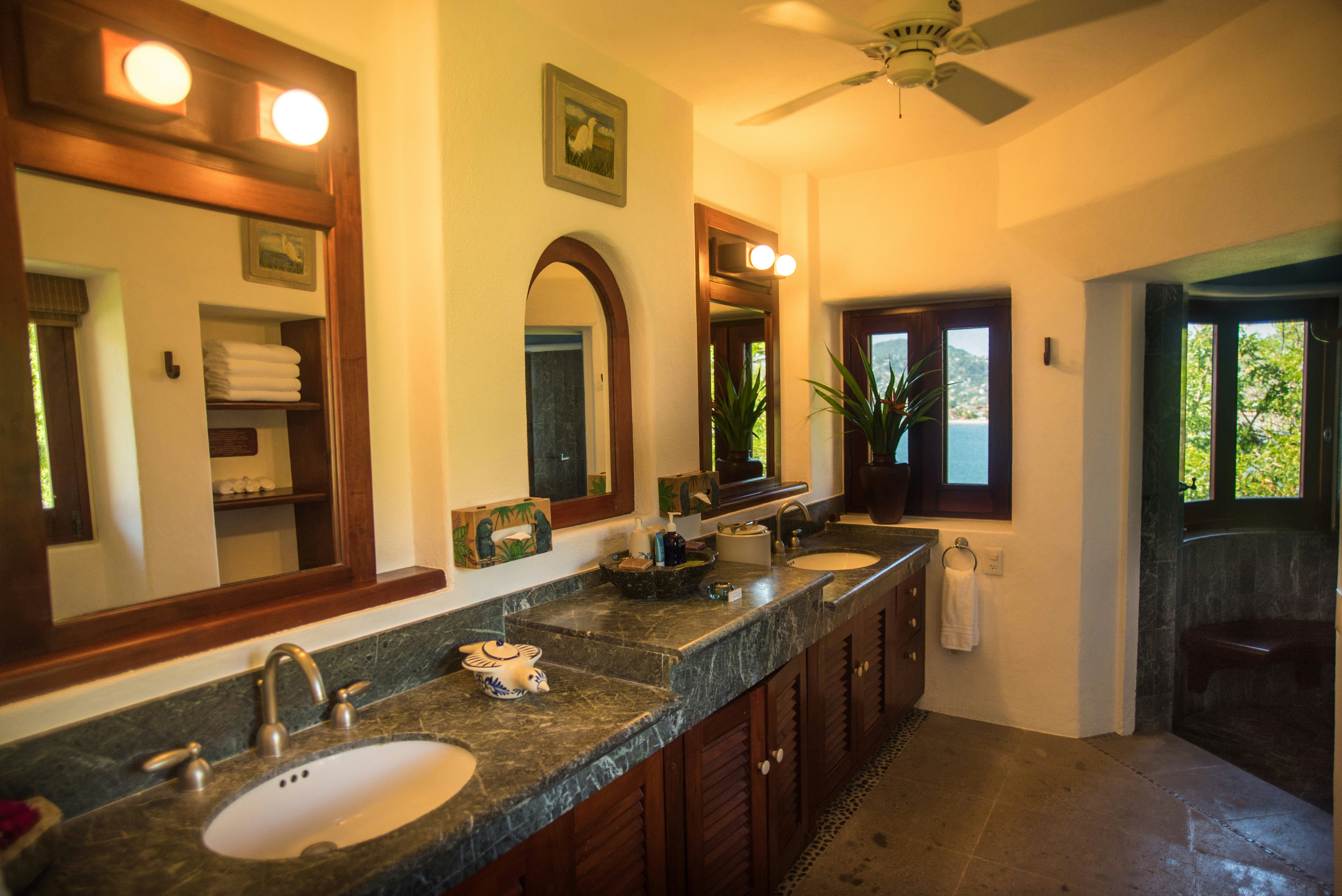 Penthouse Suite Bathroom