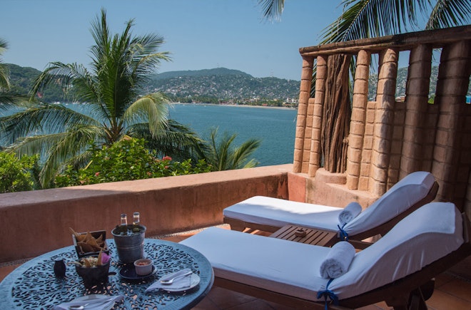 Oceanfront Deluxe Grand Suite