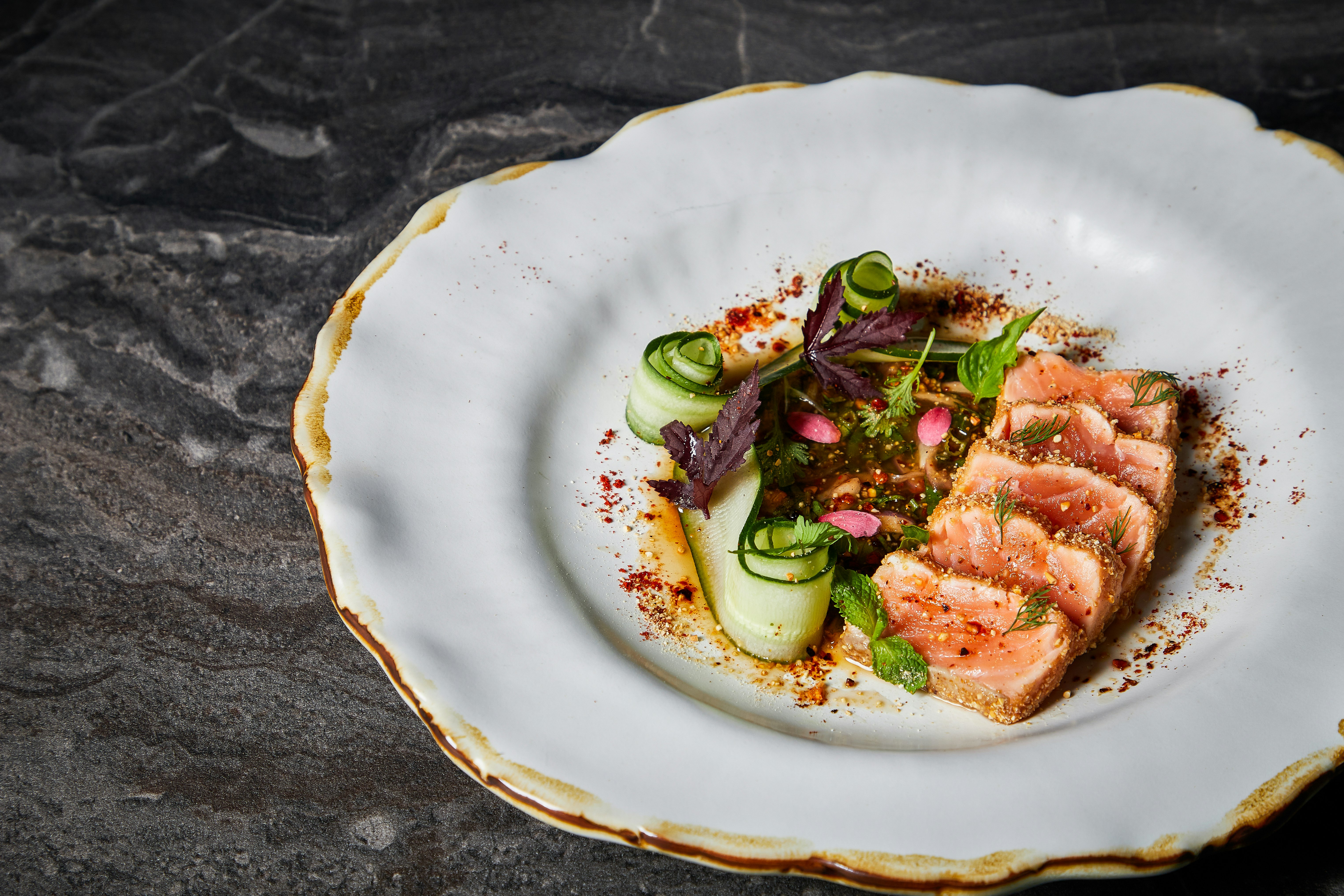 Namtok Dressing Salmon Tataki