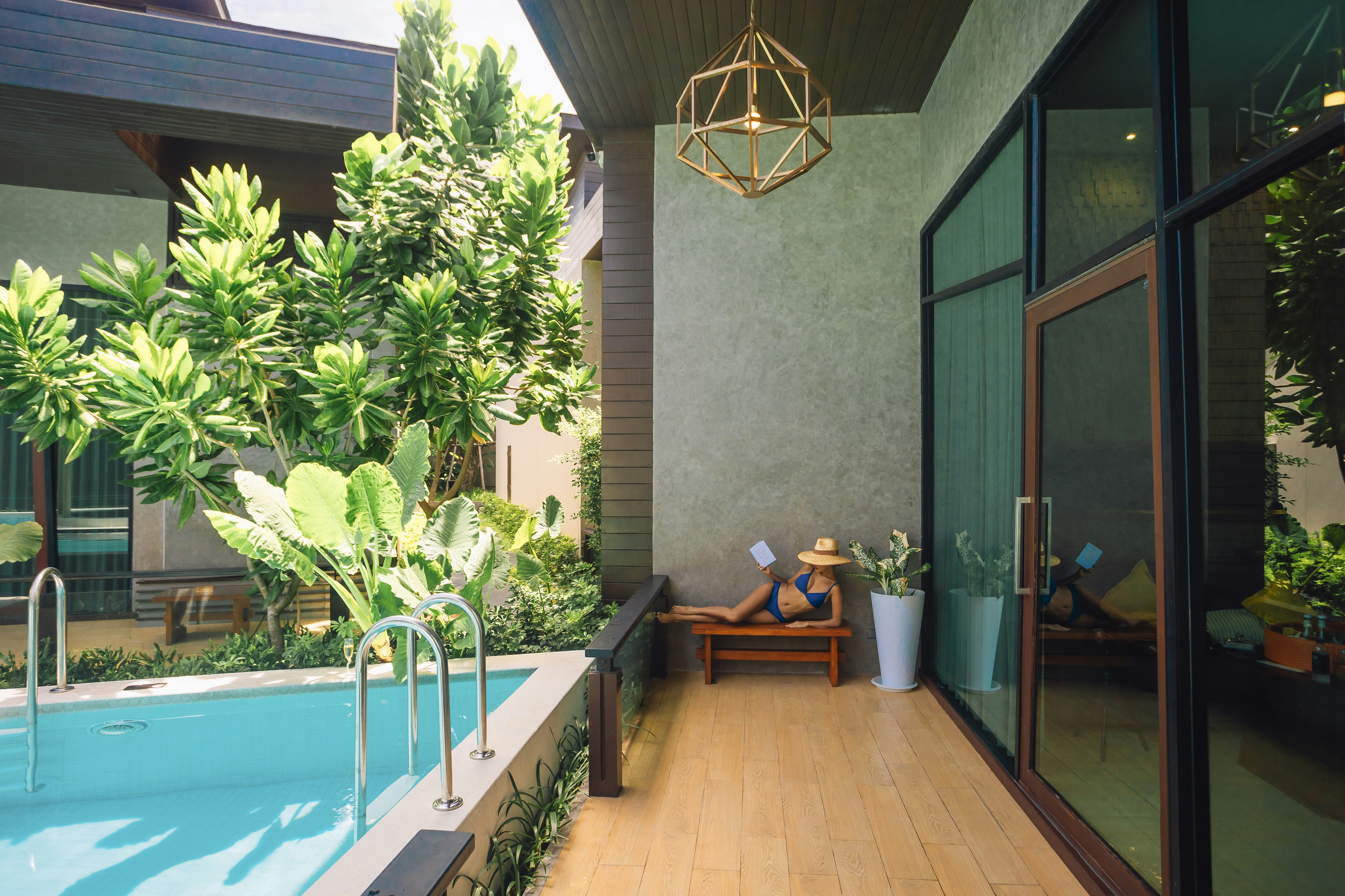 Deluxe Pool Villa with Pool Access - Terrace