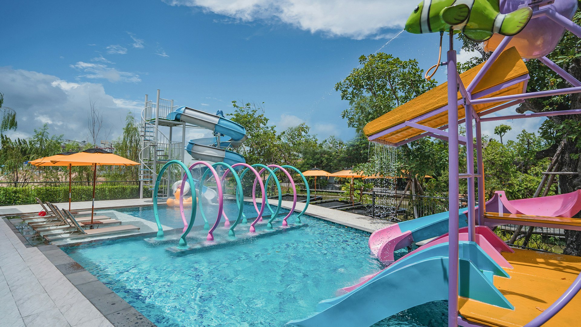 Alessandrite Waterpark