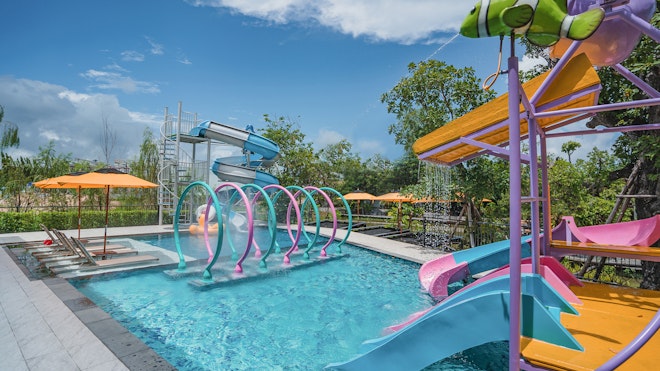 Alessandrite Waterpark