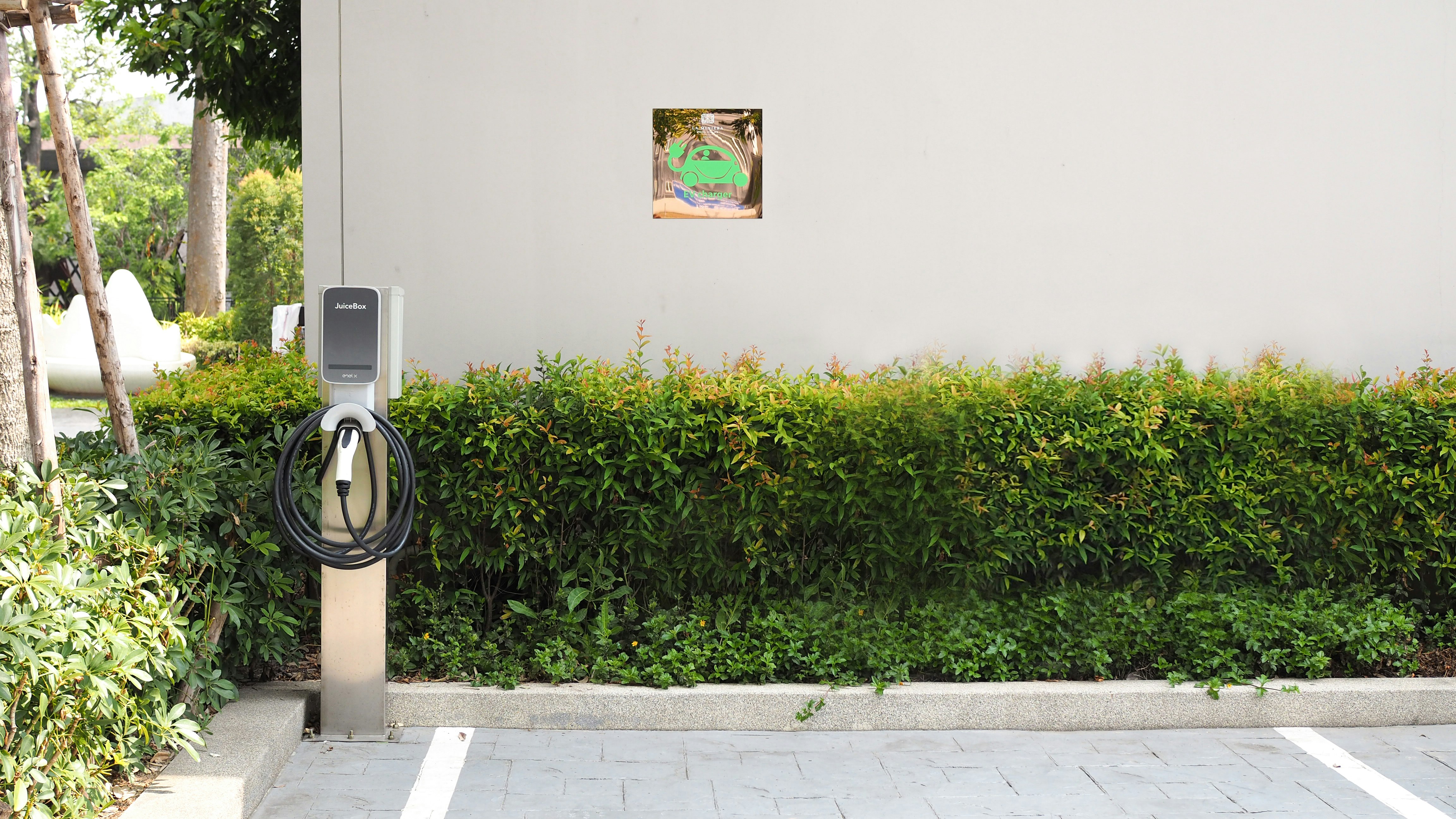 Electric Vehicle Charging Station