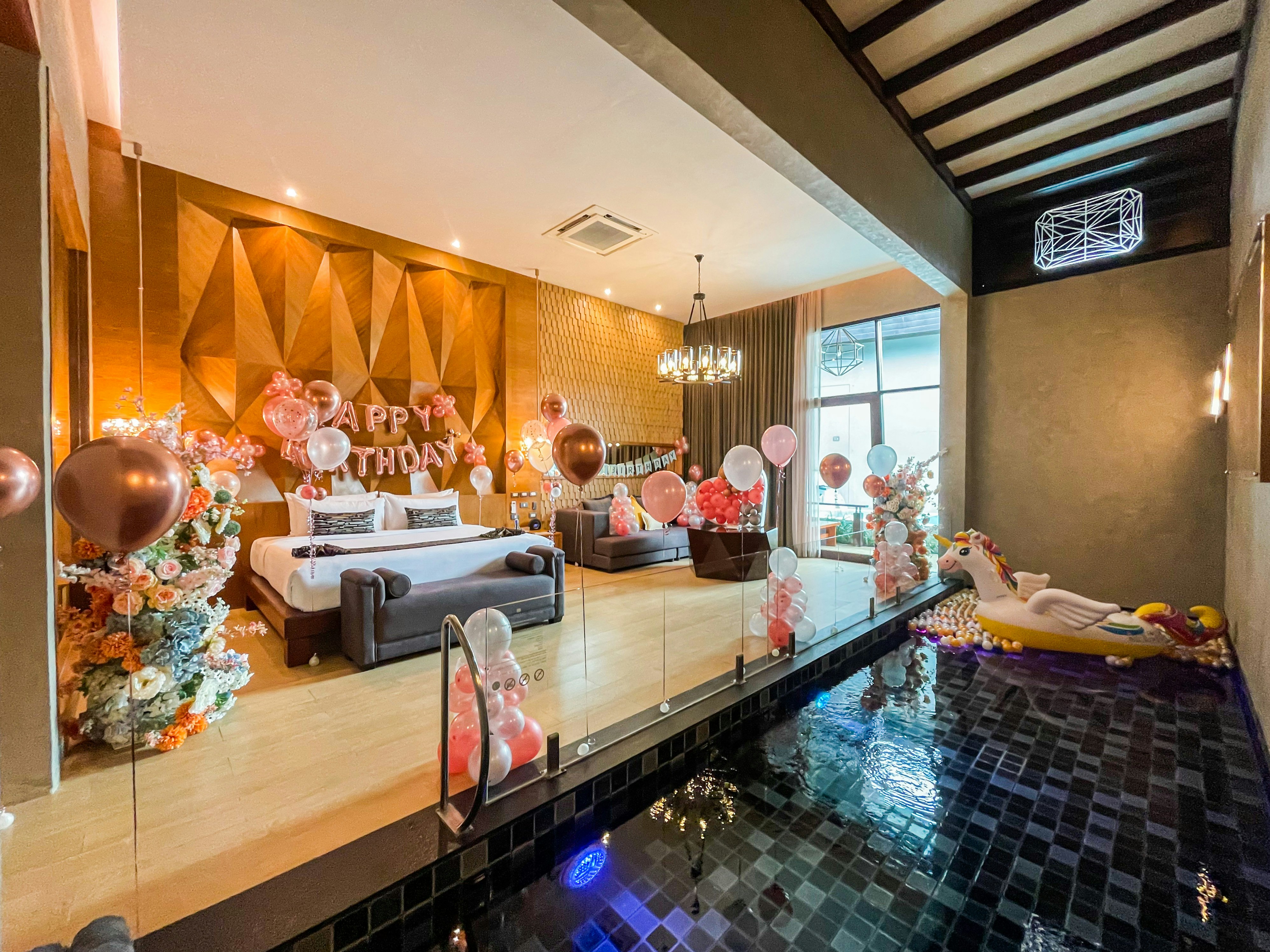 Celebratory In-Villa Decoration