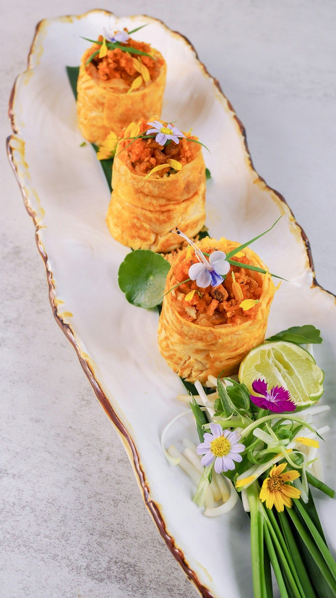 Pad Thai Rolls with Crab Roe