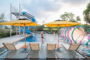 Alessandrite Waterpark