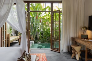 Pavilion Pool Suite