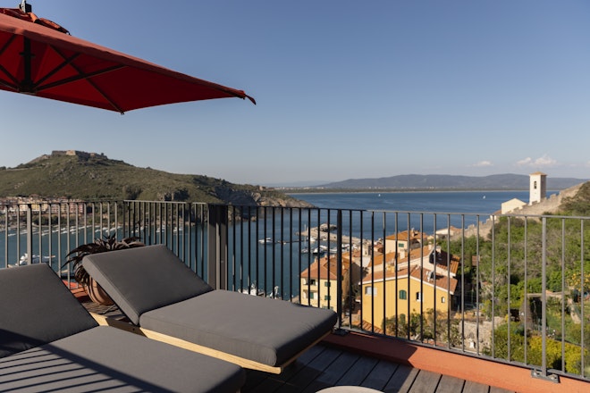 Erasmo Panoramic Sea View Terrace Suite
