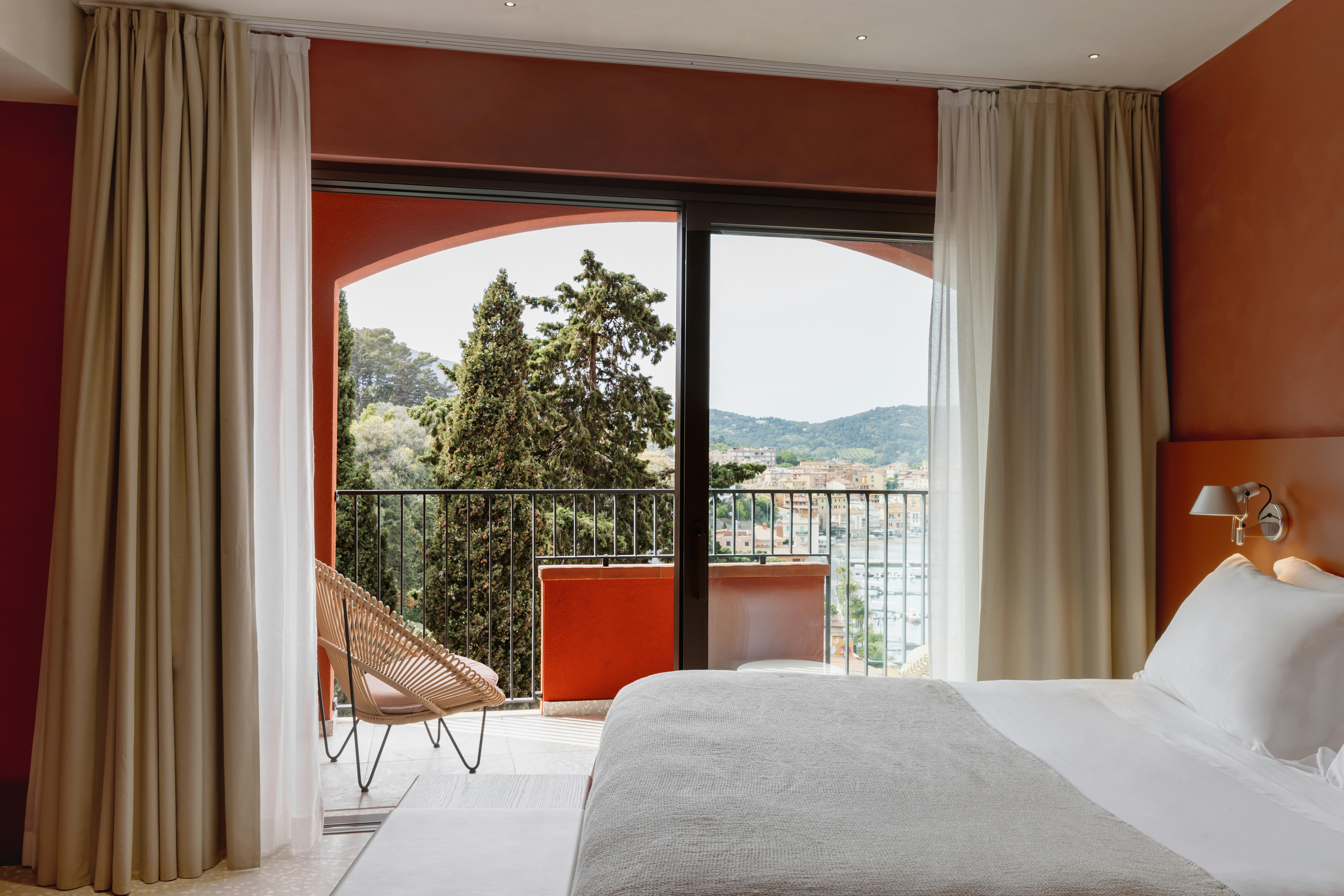 Maremma Sea View Balcony Room - Bedroom