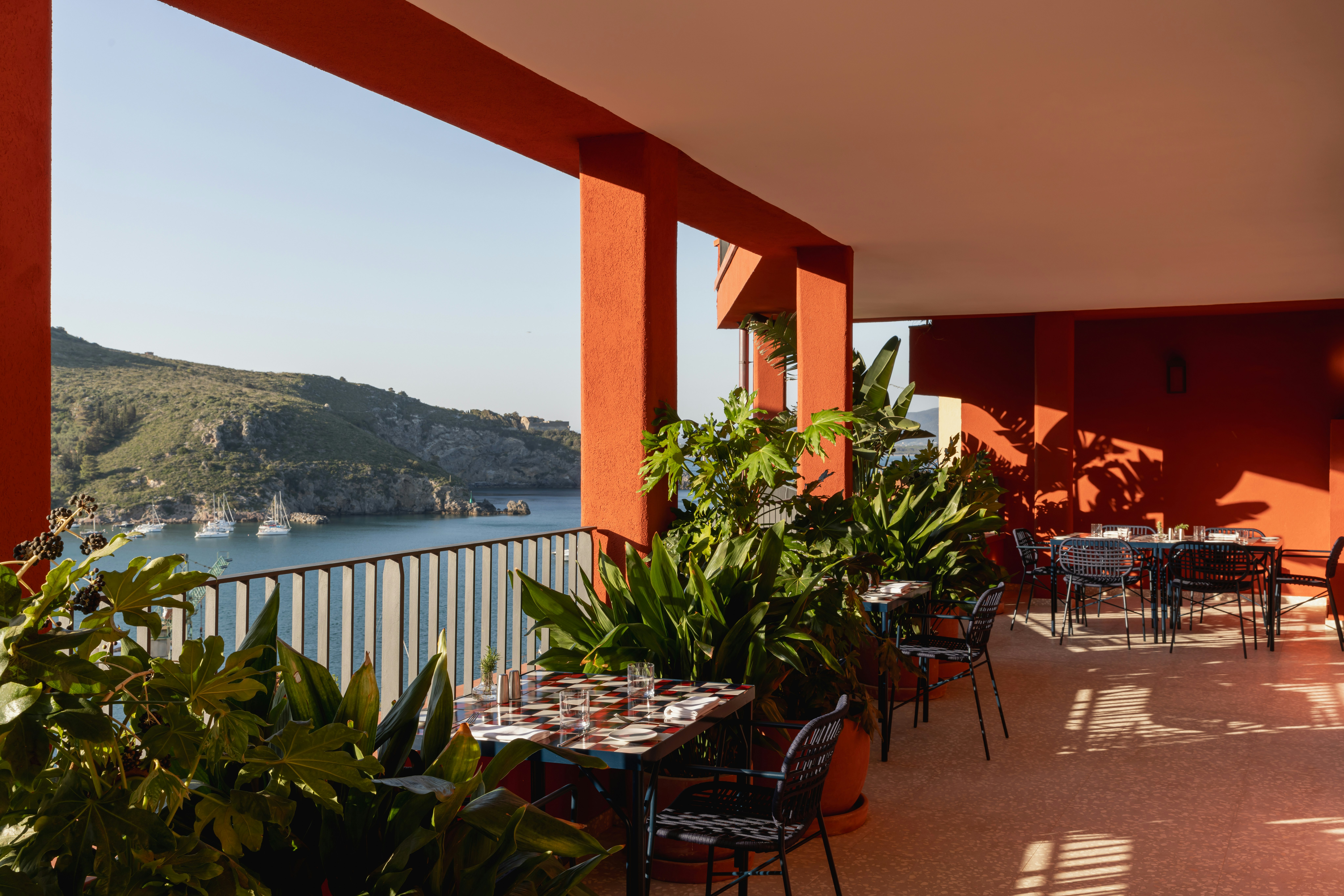 LA ROQQA Mezzanino Terrace