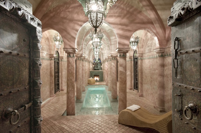 Spa Indoor Pool & Jacuzzi