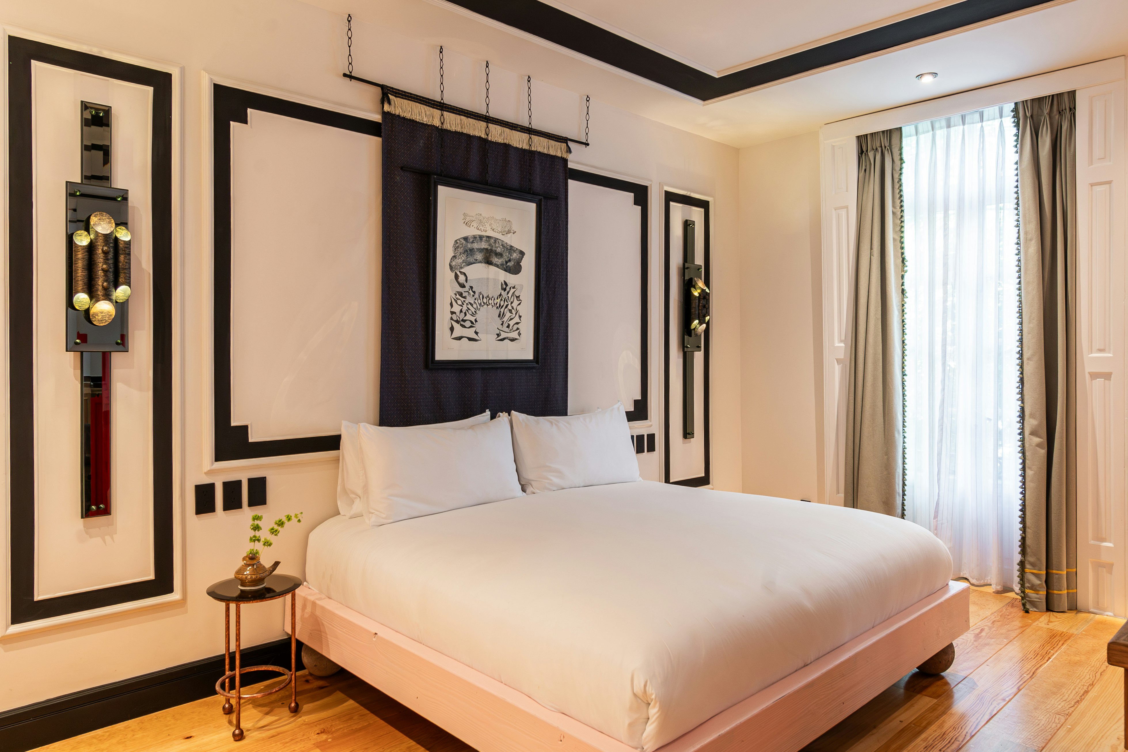 Halo Suite - Bedroom