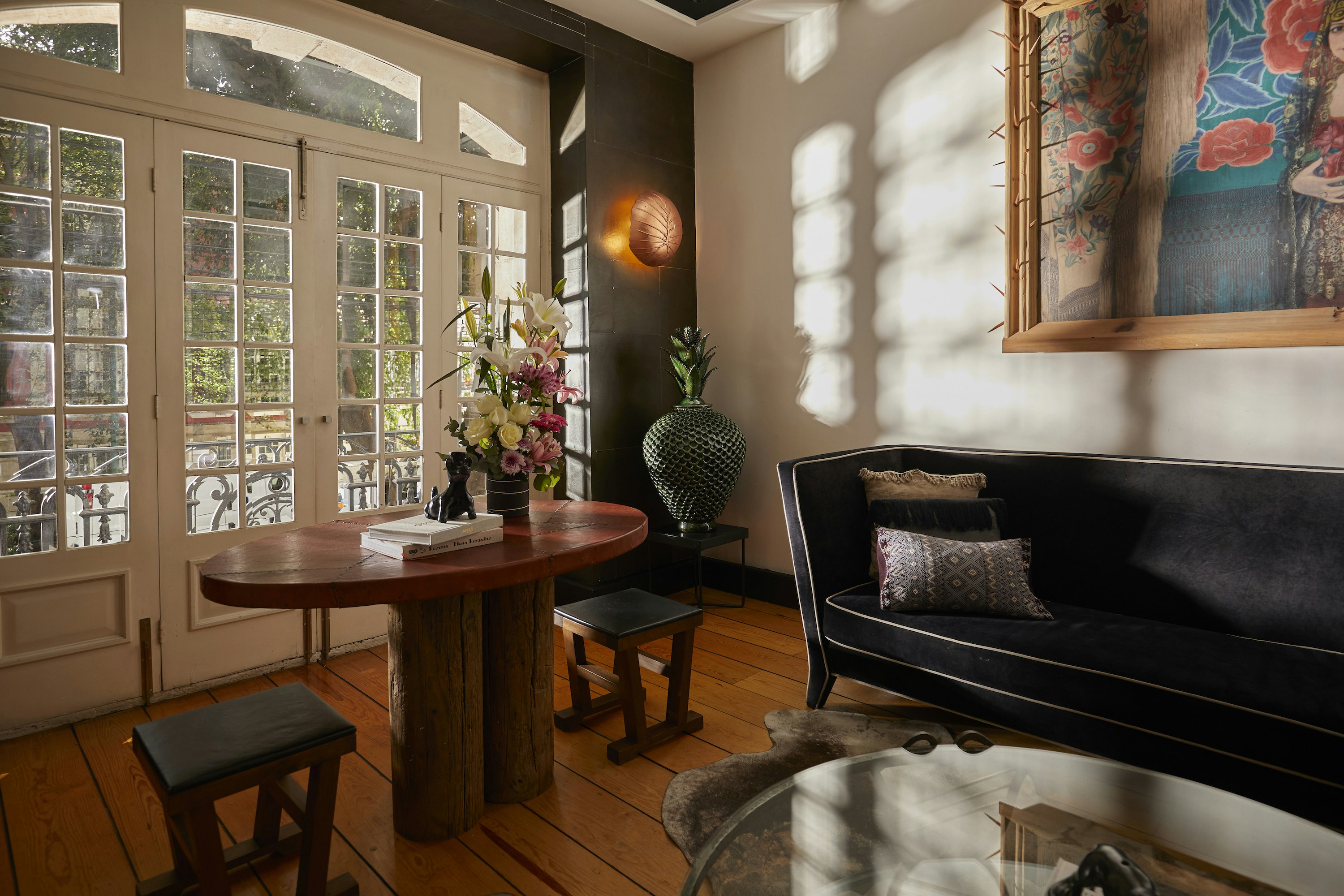 Gravity Suite Sitting Area