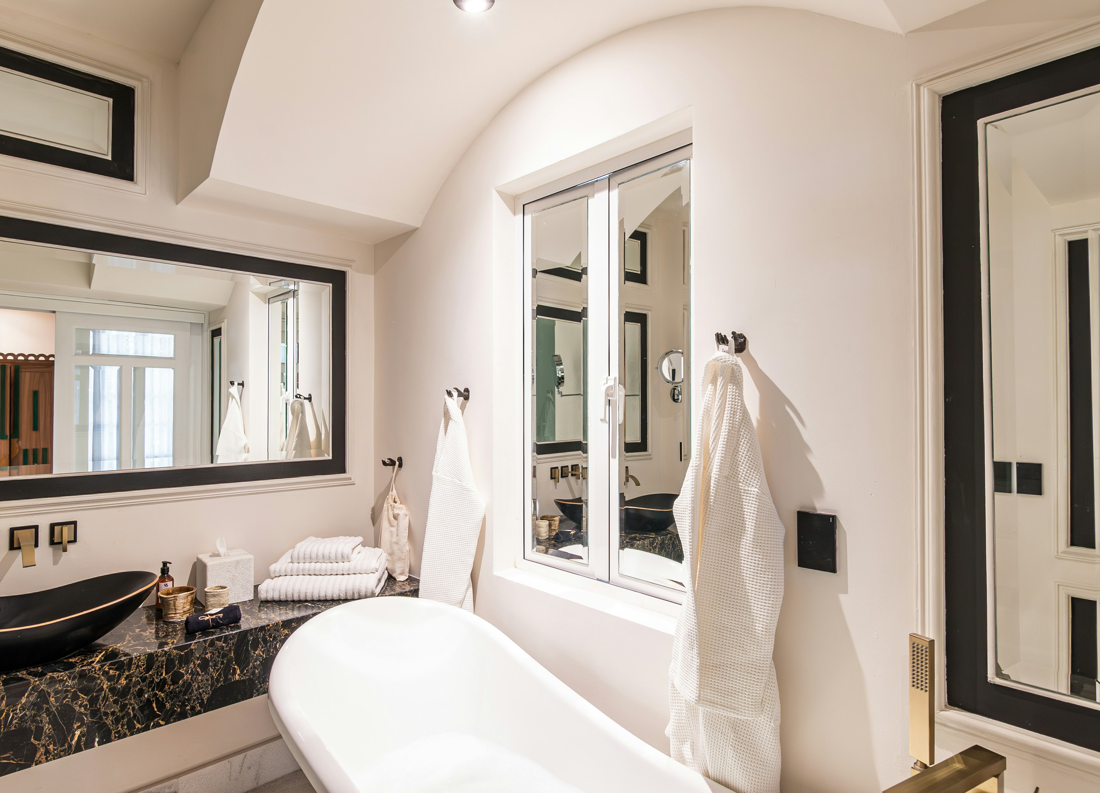 Nova Suite - Bathroom