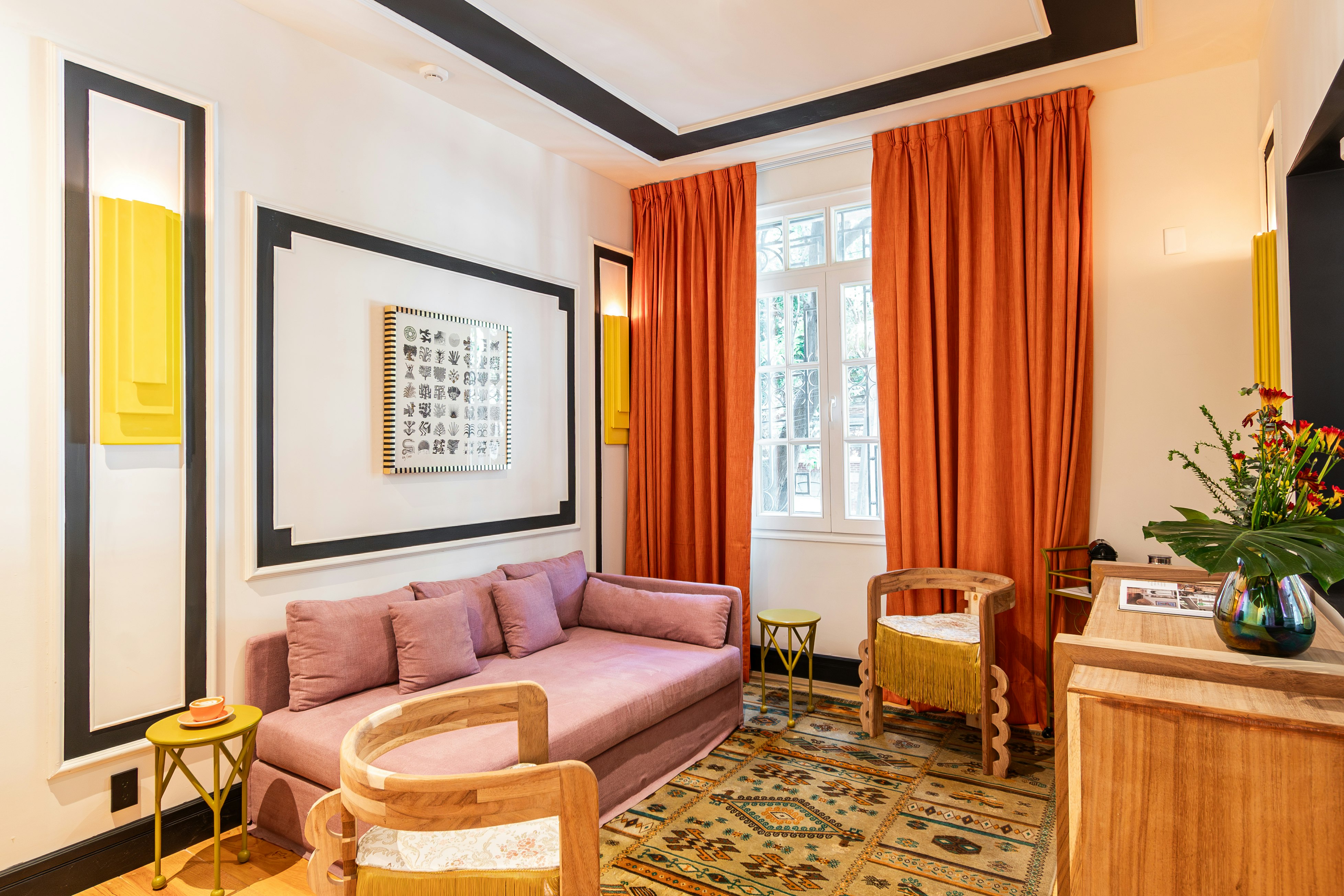 Nebula Suite - Seating area