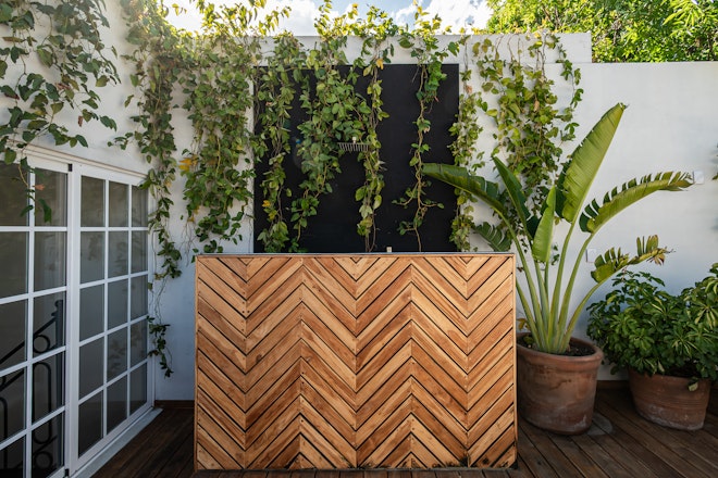 Atlas Suite - Outdoor shower