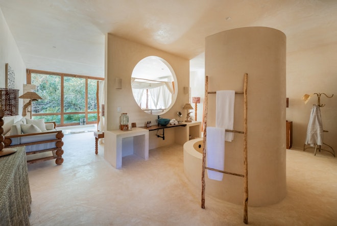 Signature Suite Bathroom