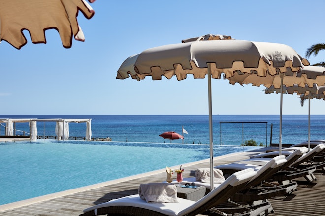 Infinity Pool