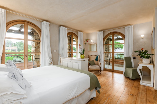 Deluxe with Sea View - Bedroom