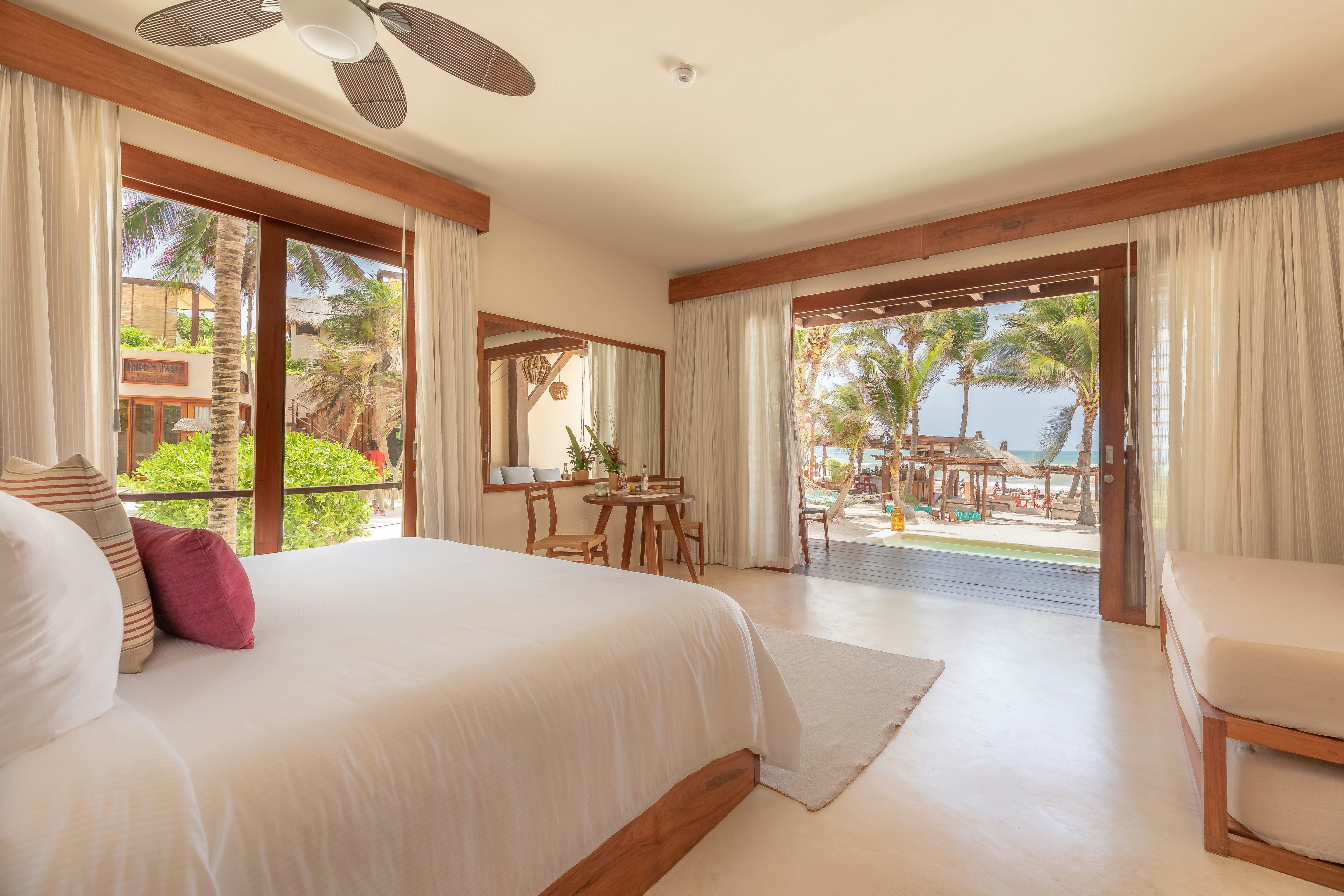 Sea View Ground Floor Suite with Plunge Pool - Bedroom