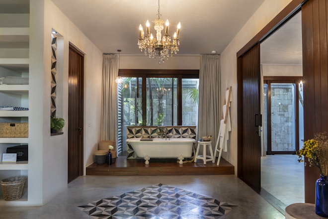 Master Villa at Lula by La Zebra - Bathtub