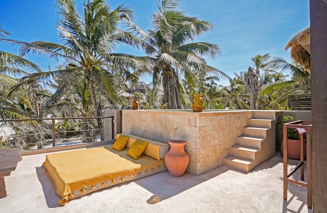 Beachfront Penthouse with Plunge Pool - Plunge Pool