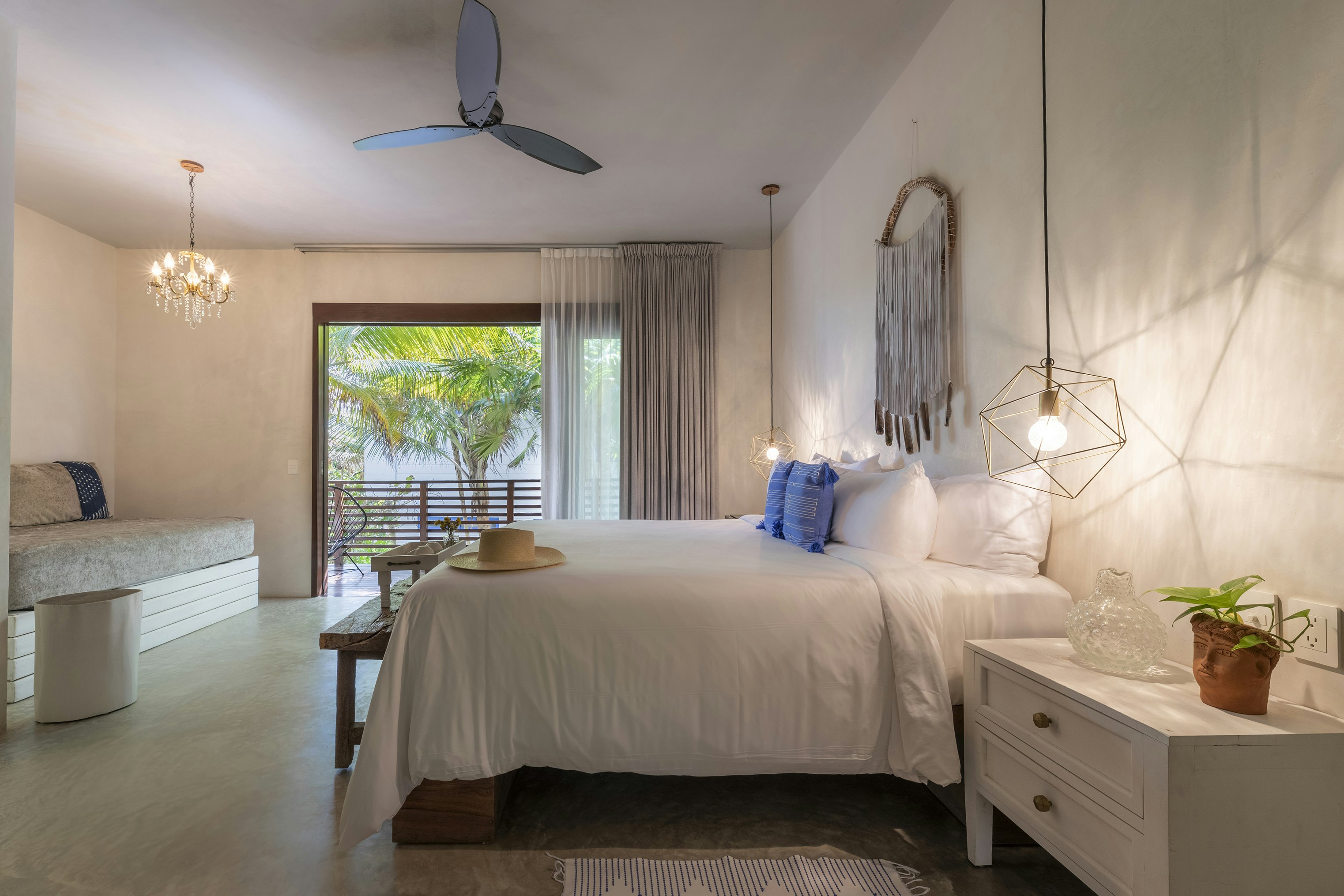 Upper Level Beachside Suite at Lula by La Zebra - Bedroom