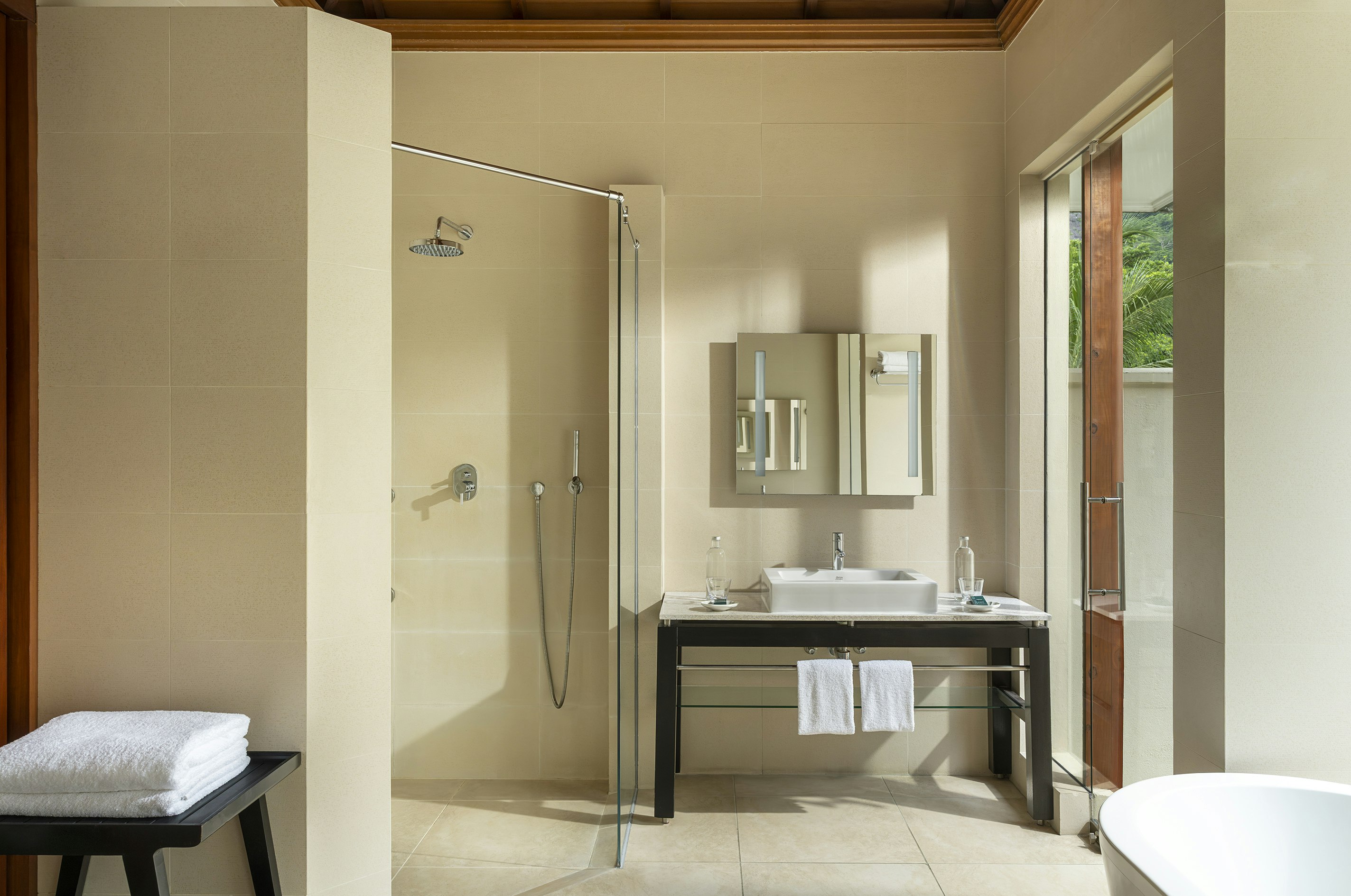 Beach Villa - Bathroom