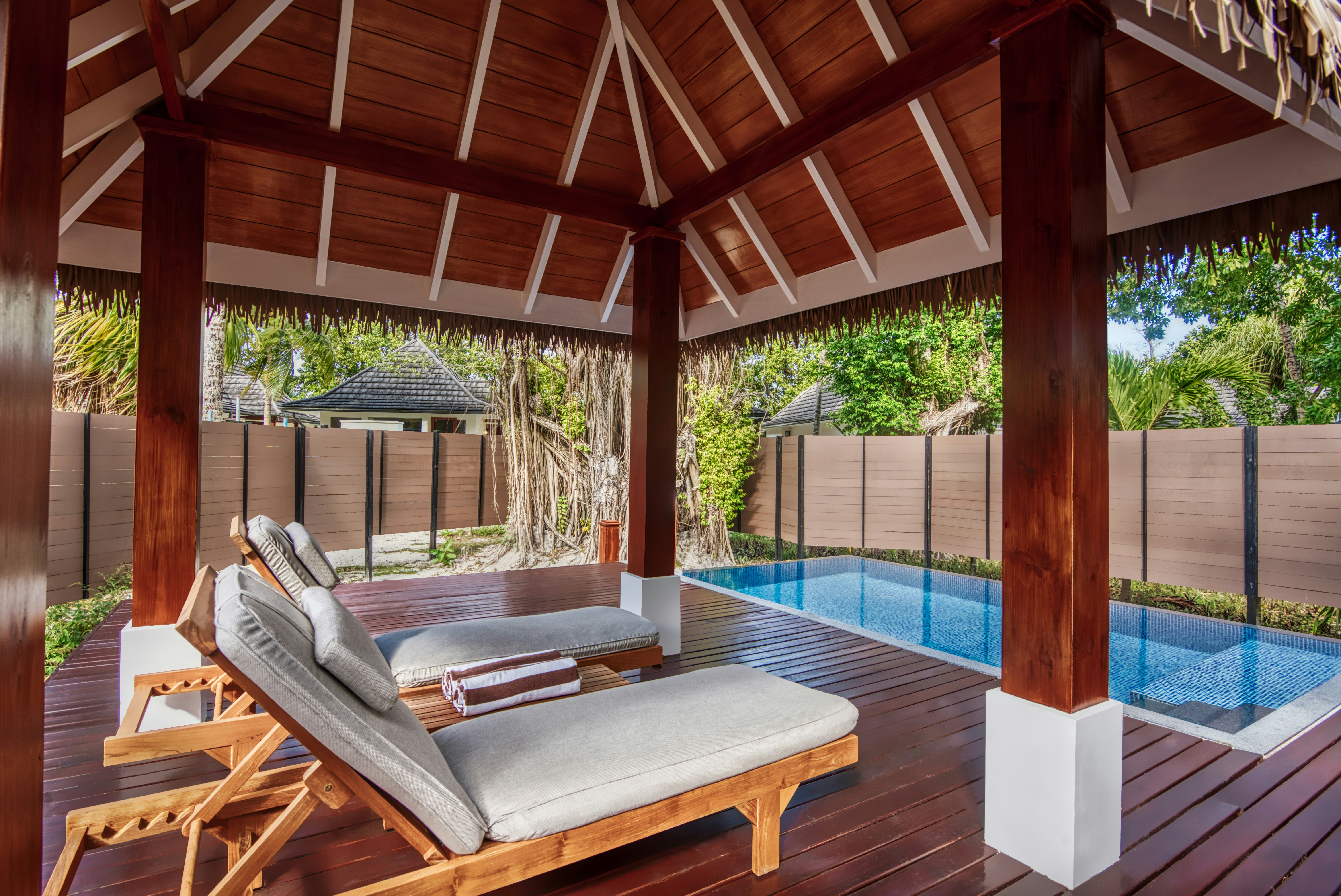 Garden Oasis Pool Villa - Deck & Pool