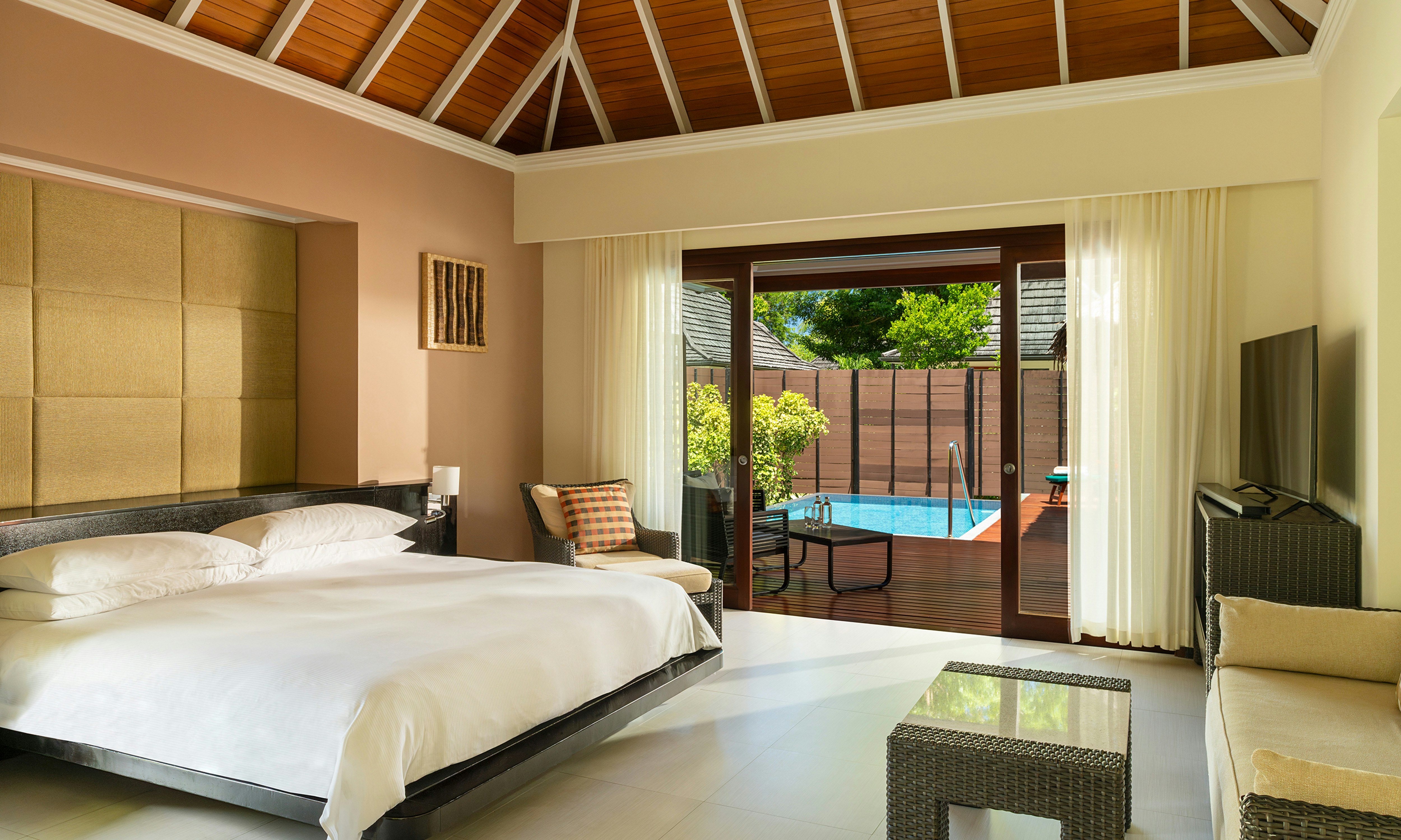 Garden Oasis Pool Villa - Bedroom