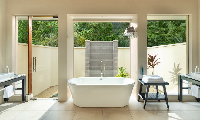 Beach Villa - Bathroom