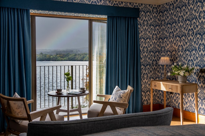 Lakehouse Room