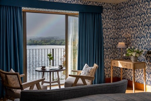 Lakehouse Room