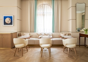 Salon Lanson