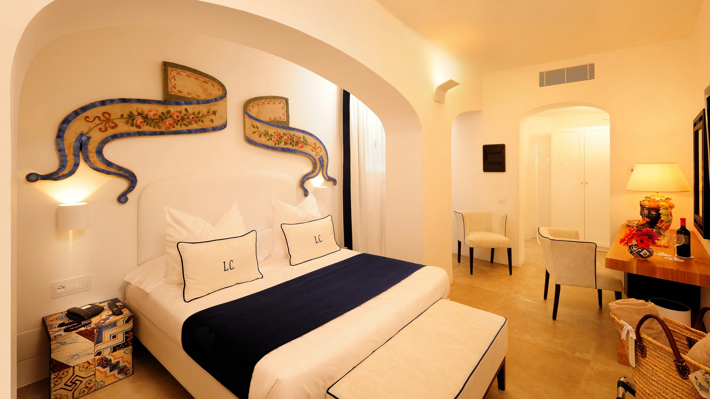 Classic Room - Bedroom