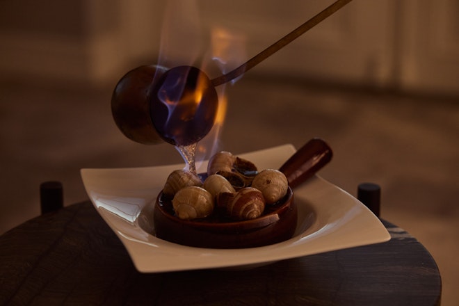 Le Mas Petit Repas Menu Escargot Flambe