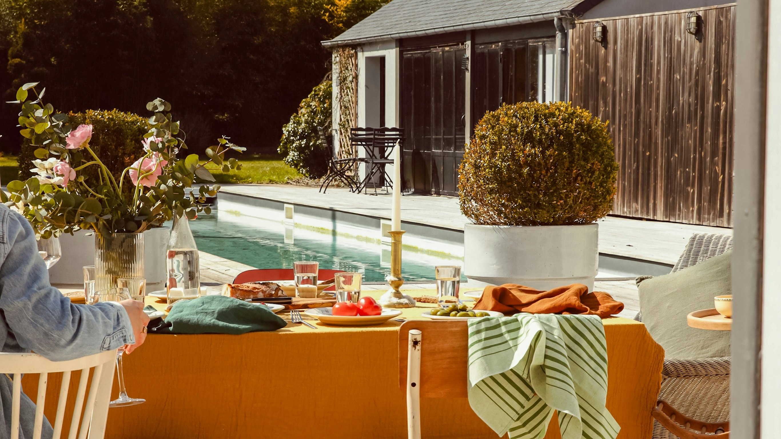 La Maison du Nessay Terrace Pool