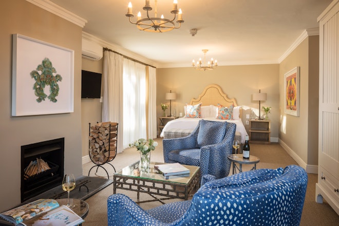 Petite Garden Suite - Bedroom