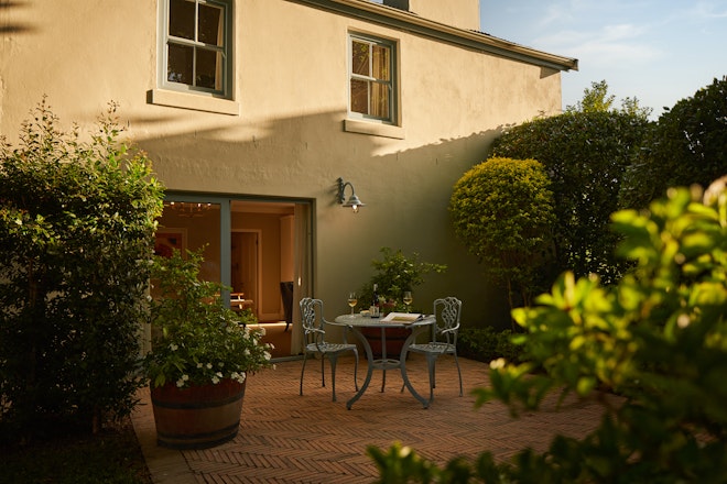 Petite Garden Suite - Patio